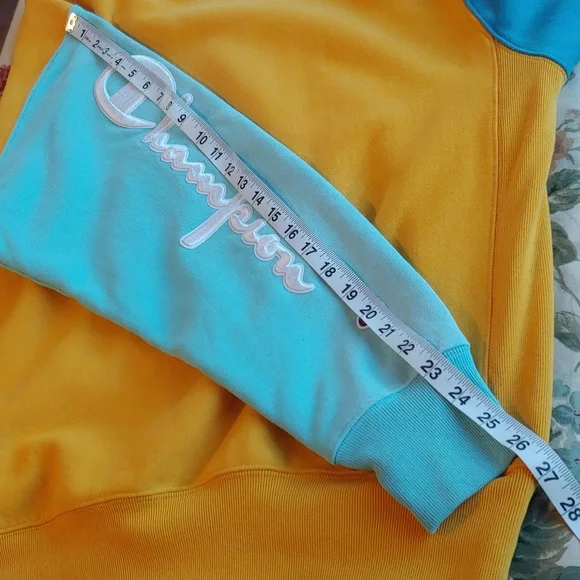 Champion Men's Embroidered Reverse Weave Crewneck in Mustard Teal size Large - Picture 11 of 15